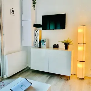 https://gite-3-le-chardon-bleu.midi-pyreneeshotels.com